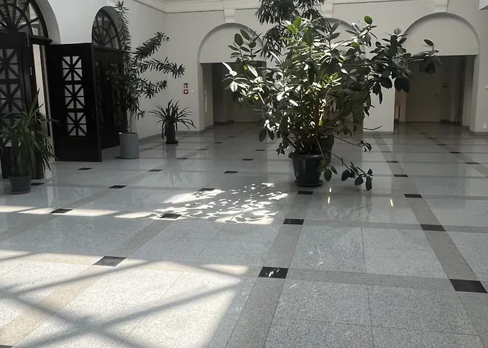 Dom Studencki Hanka * بوزنان