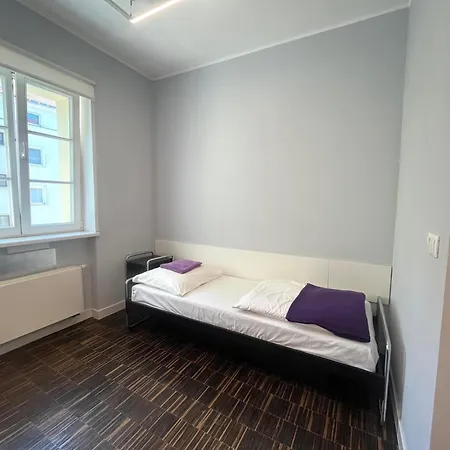 ホステル Dom Studencki Hanka *