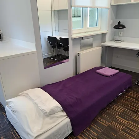 Hostel Dom Studencki Hanka *